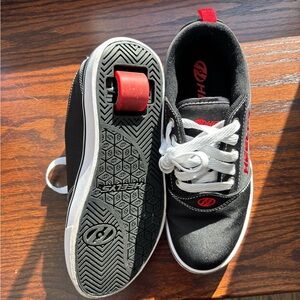 Heelys Black and Red Kids Sneakers brand new